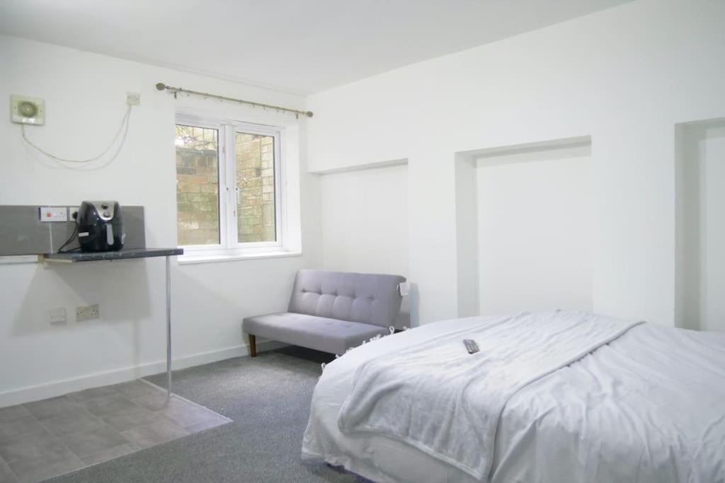 Discover Your Cozy Haven A Perfect Studio Getaway Leamington Spa Kültér fotó