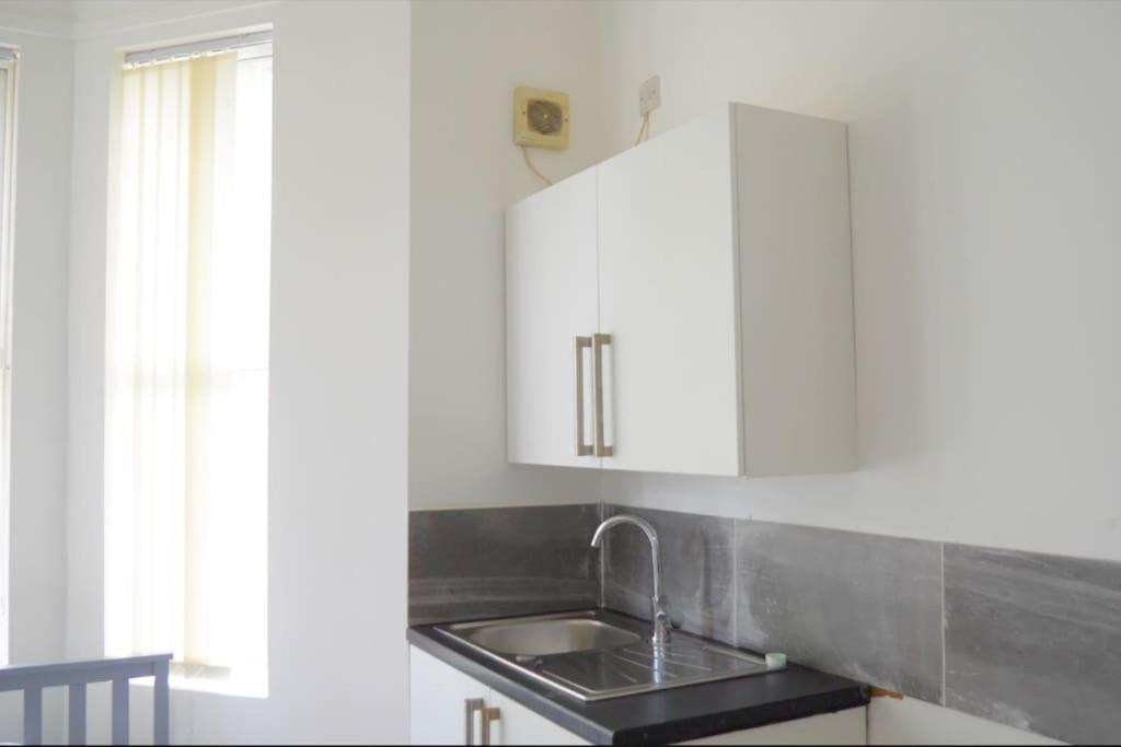 Discover Your Cozy Haven A Perfect Studio Getaway Leamington Spa Kültér fotó